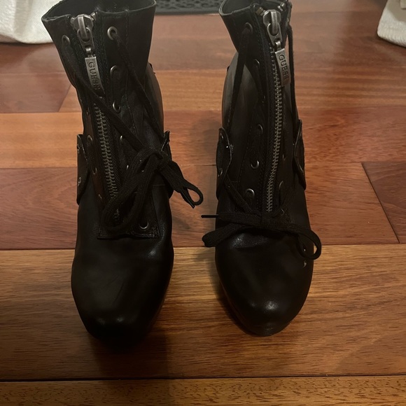 Guess Black Ankle Boots - Picture 3 of 4